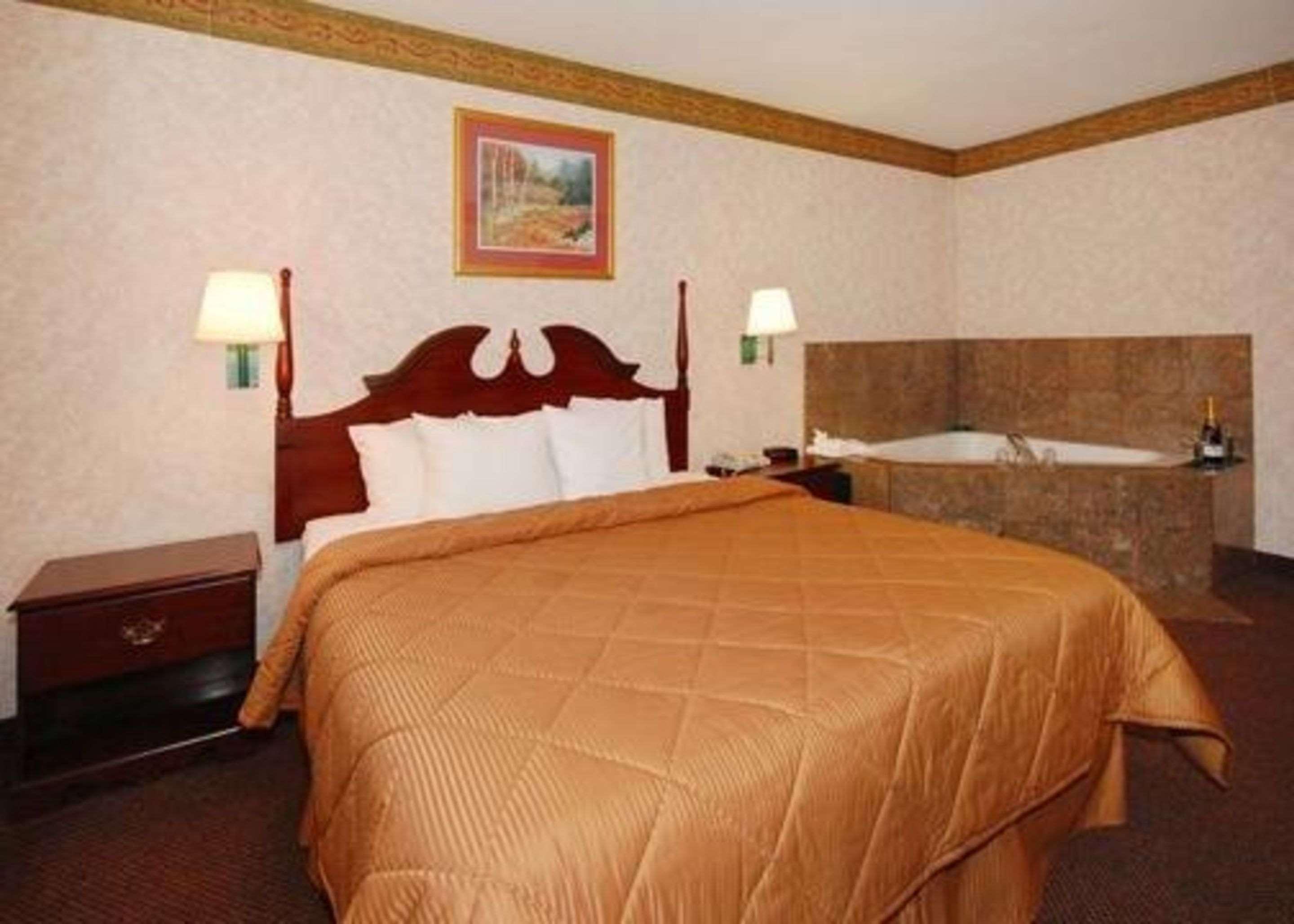Quality Inn & Suites Tarboro - Kingsboro Екстериор снимка