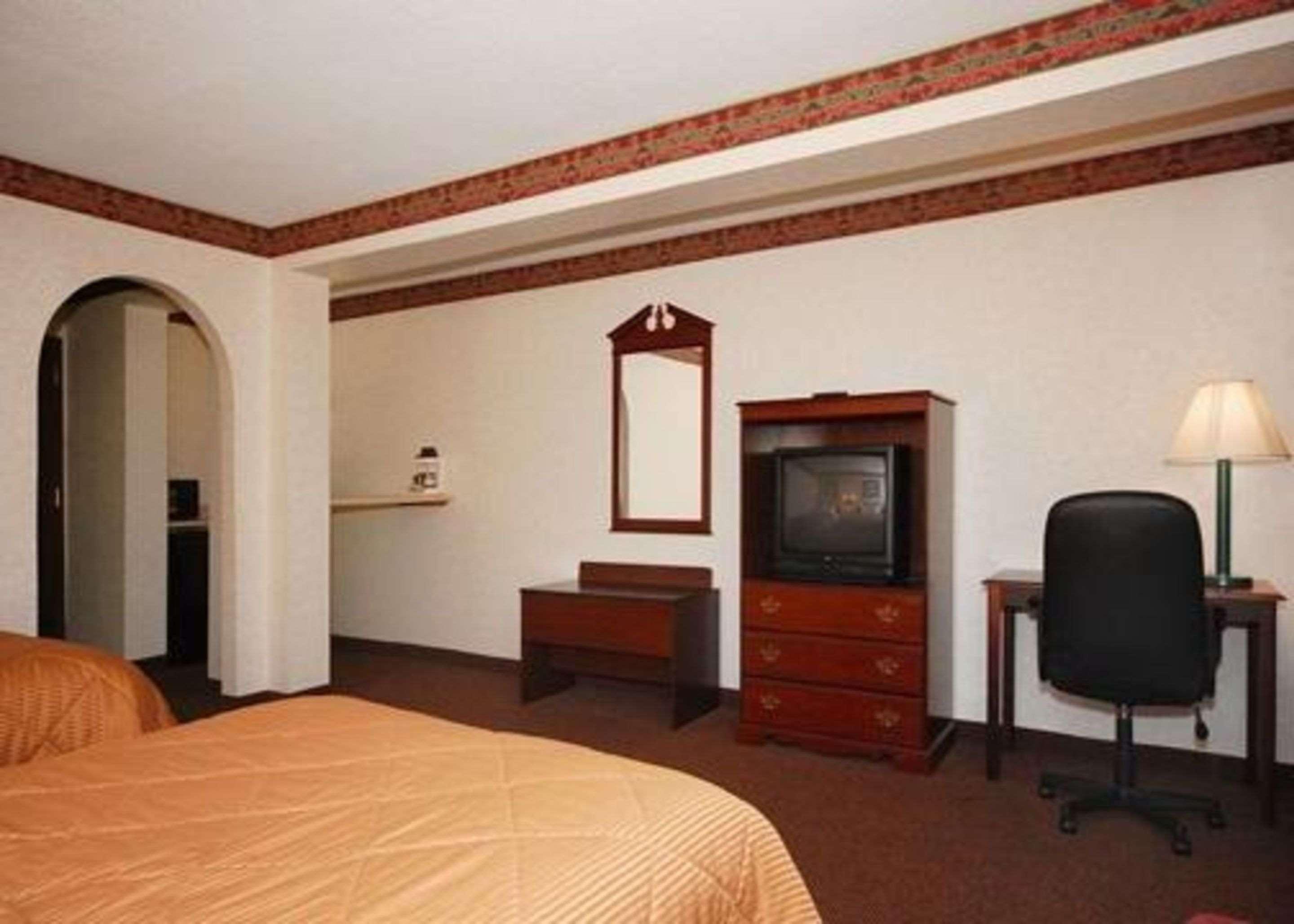 Quality Inn & Suites Tarboro - Kingsboro Екстериор снимка