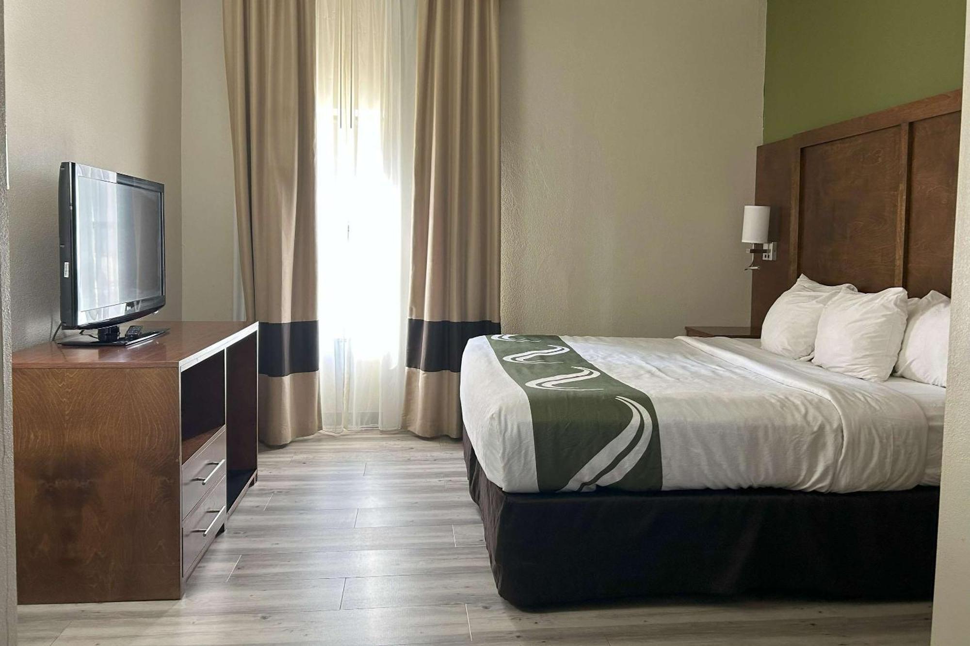 Quality Inn & Suites Tarboro - Kingsboro Екстериор снимка