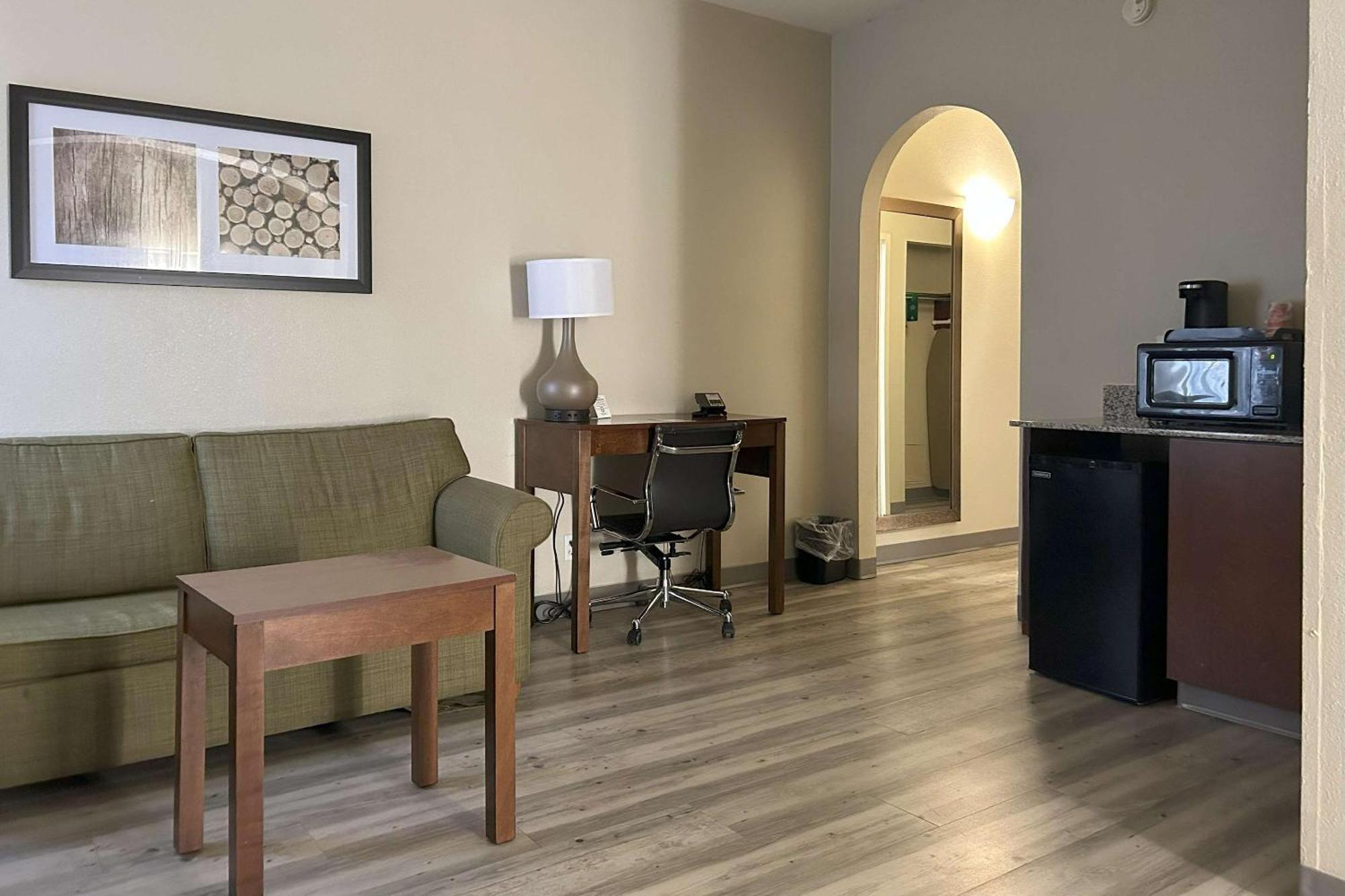 Quality Inn & Suites Tarboro - Kingsboro Екстериор снимка