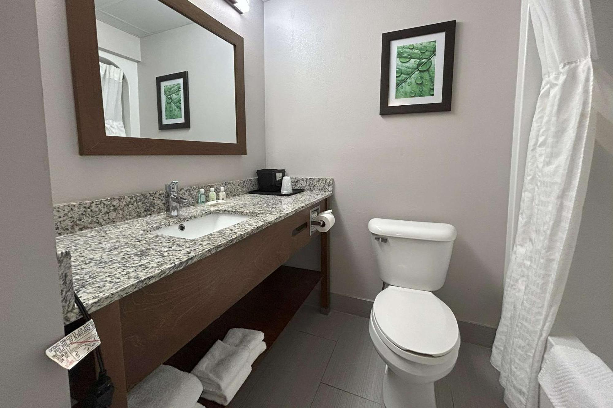 Quality Inn & Suites Tarboro - Kingsboro Екстериор снимка