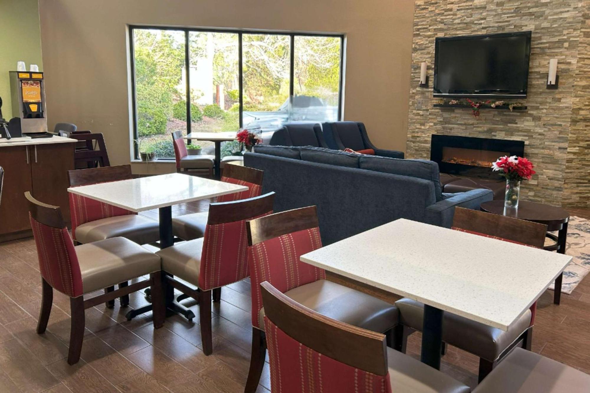 Quality Inn & Suites Tarboro - Kingsboro Екстериор снимка